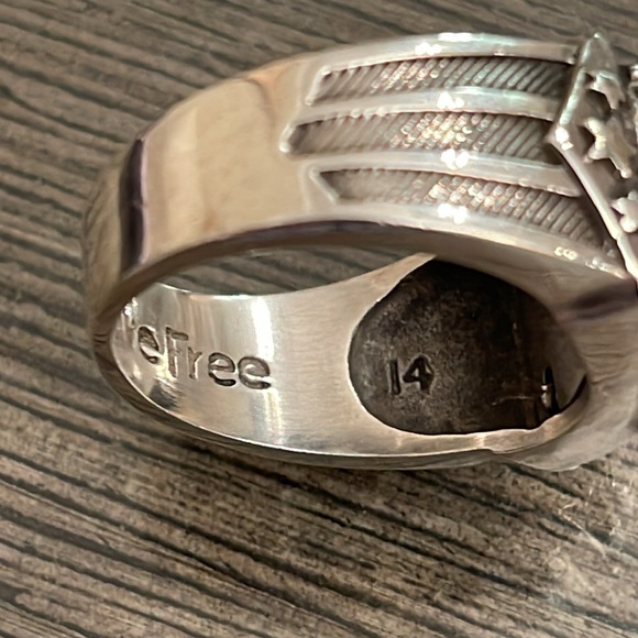 Bradford Exchange Ride Hard, Live Free" Motorcycle Men's Ring Size 14 - Picture 7 of 16